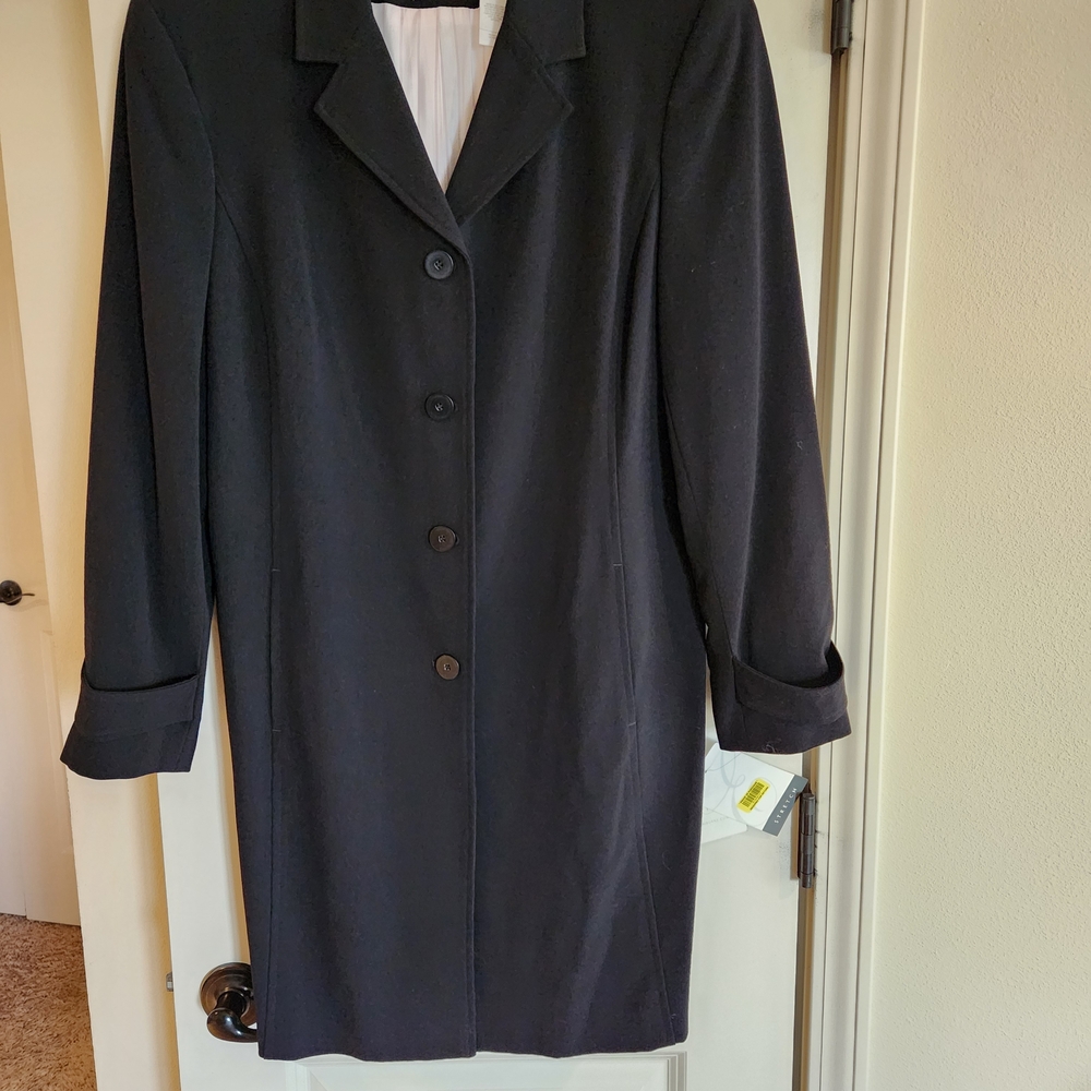 New Elegant Black Women's Coat - Picture 2 of 8